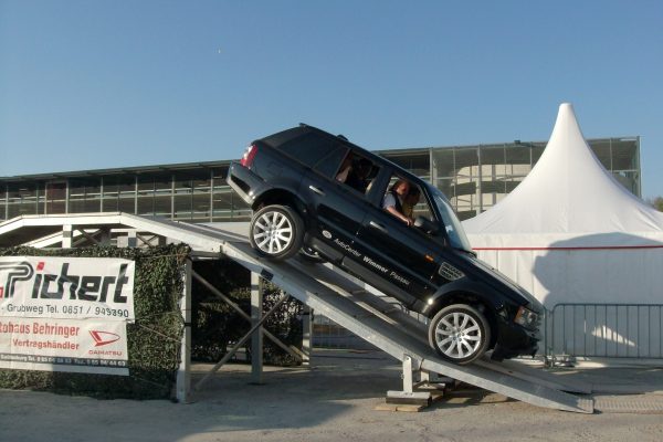 landrover-jaguar-14 landrover-jaguar-14