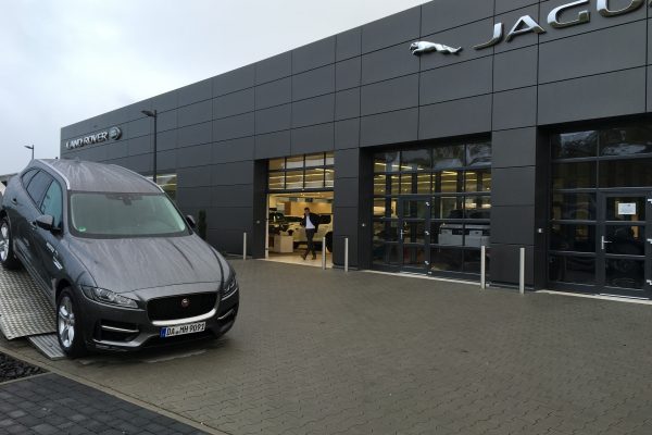 landrover-jaguar-17 landrover-jaguar-17