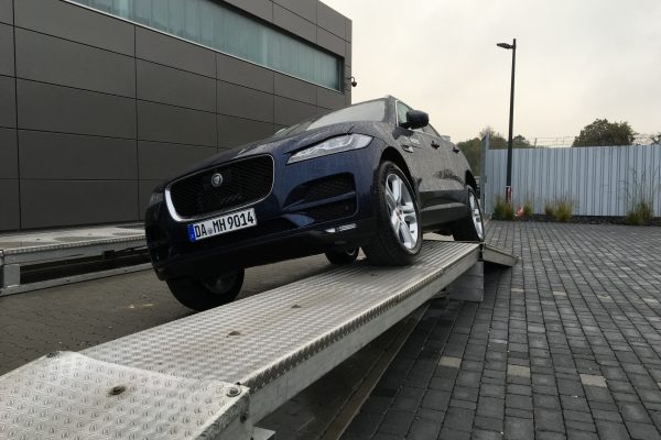 landrover-jaguar-18 landrover-jaguar-18