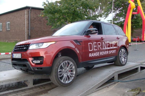 landrover-jaguar-8 landrover-jaguar-8