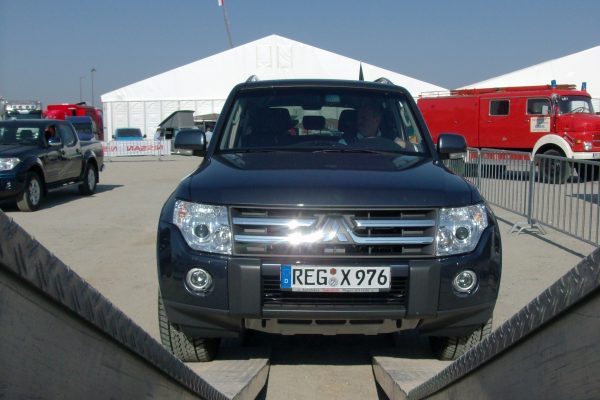 mitsubishi-5 mitsubishi-5