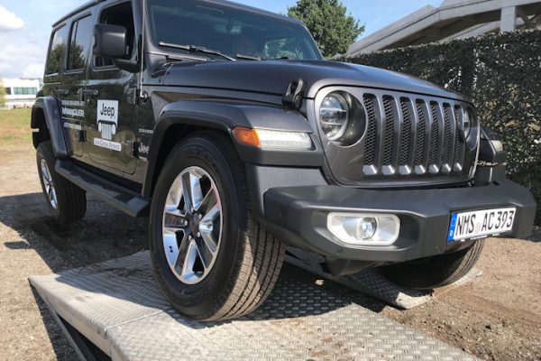 Jeep-Wrangler-VS Jeep-Wrangler-VS