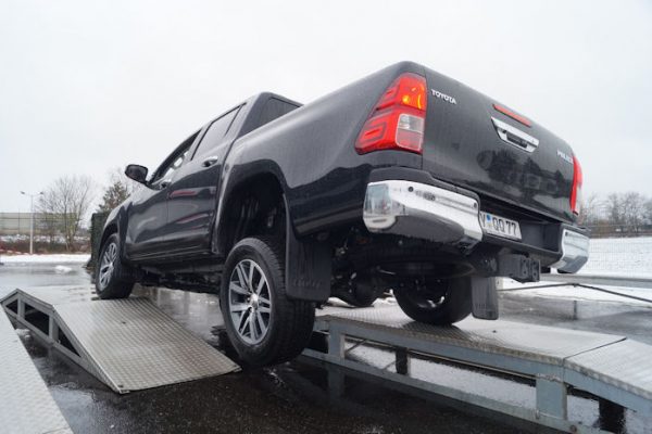 Toyota-Hilux-VS Toyota-Hilux-VS