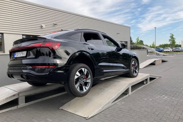 Audi_Vs_eSUV_IMG_3858 Audi_Vs_eSUV_IMG_3858