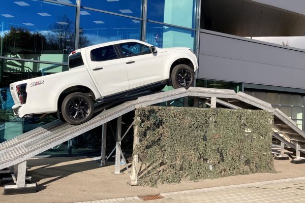 Isuzu_Br_IMG_5272 Isuzu_Br_IMG_5272